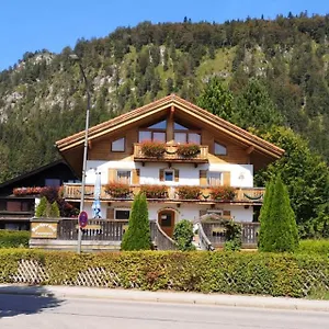 3* Pensión Gästehaus Münchner Kindl